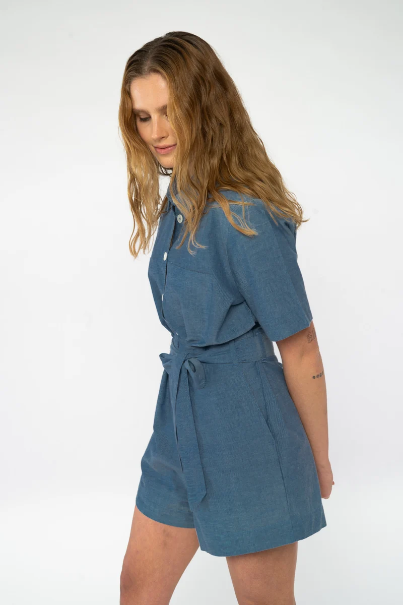 Kurzer Jumpsuit aus Bio Baumwolle