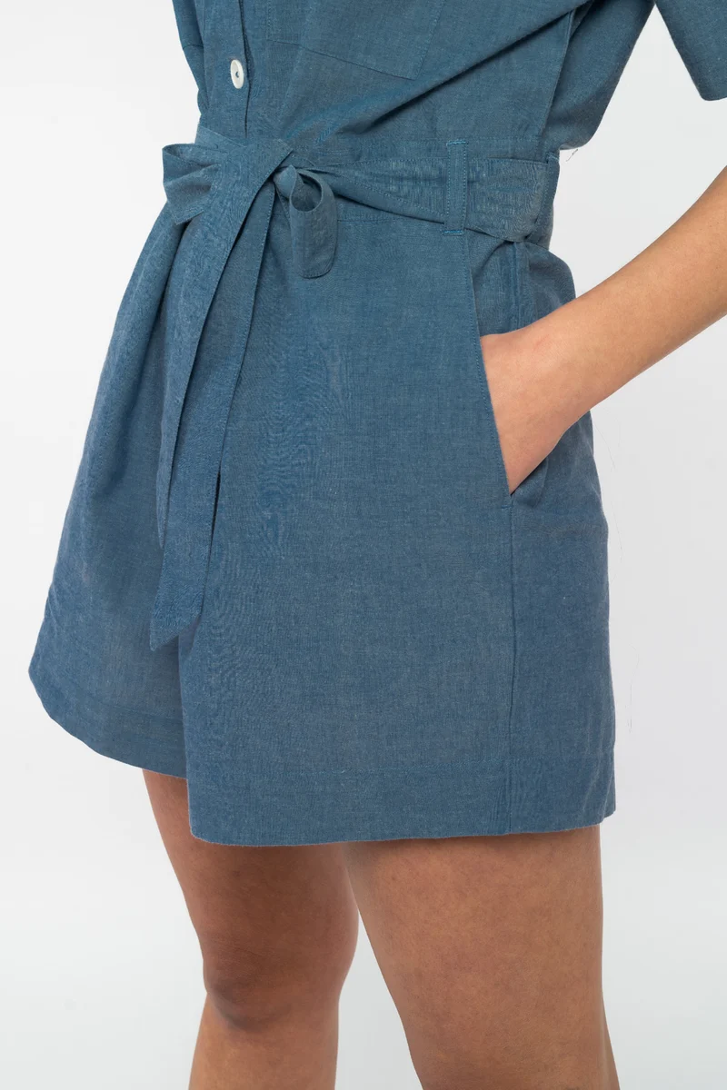 Kurzer Jumpsuit aus Bio Baumwolle