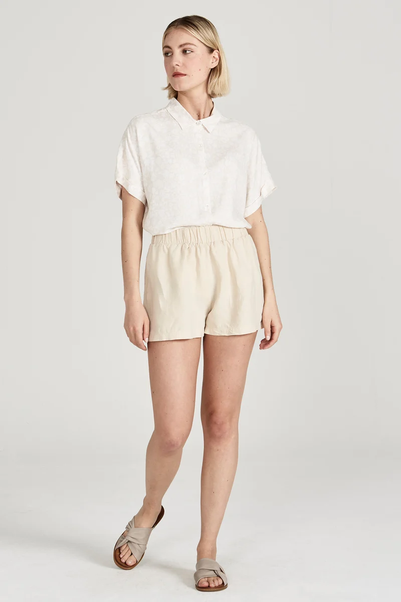Kurze Hose aus Leinen