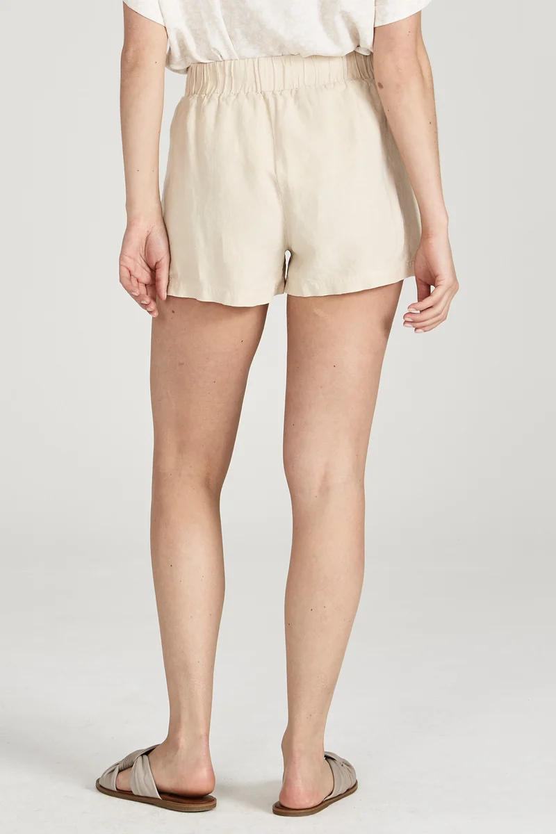 Kurze Hose aus Leinen