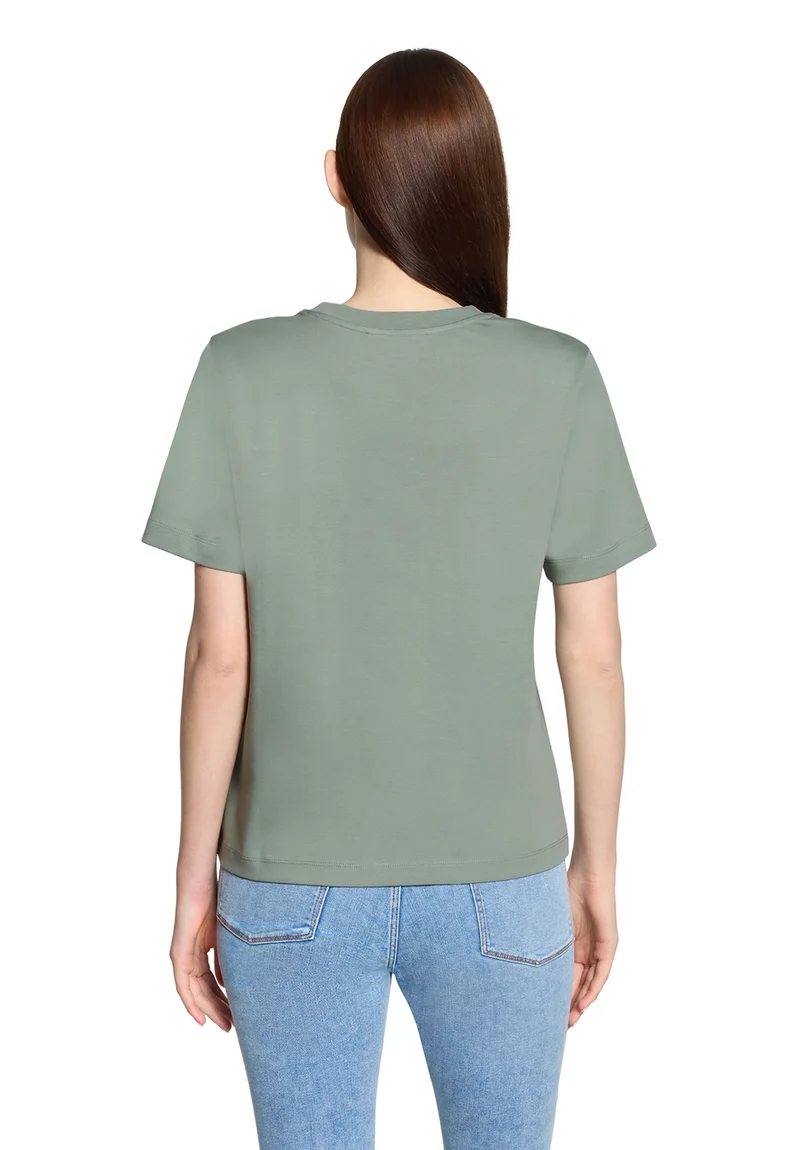 Basic Shirt