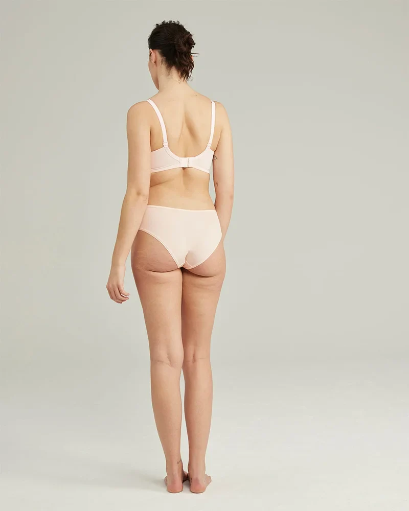 Nudea - Stretch Go To T-Shirt-BH in Blush Pink