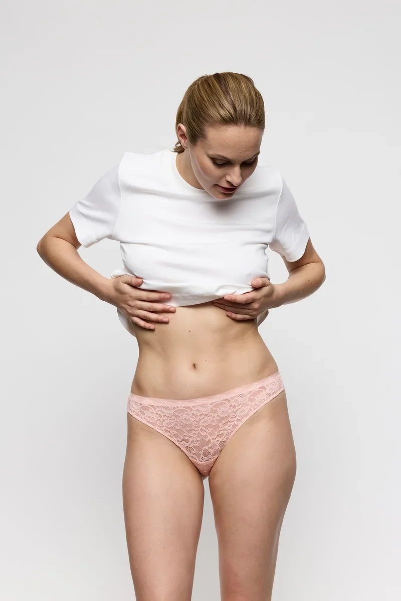 Marie Jo - Color Studio Spitzen-Tanga, glänzend rosa