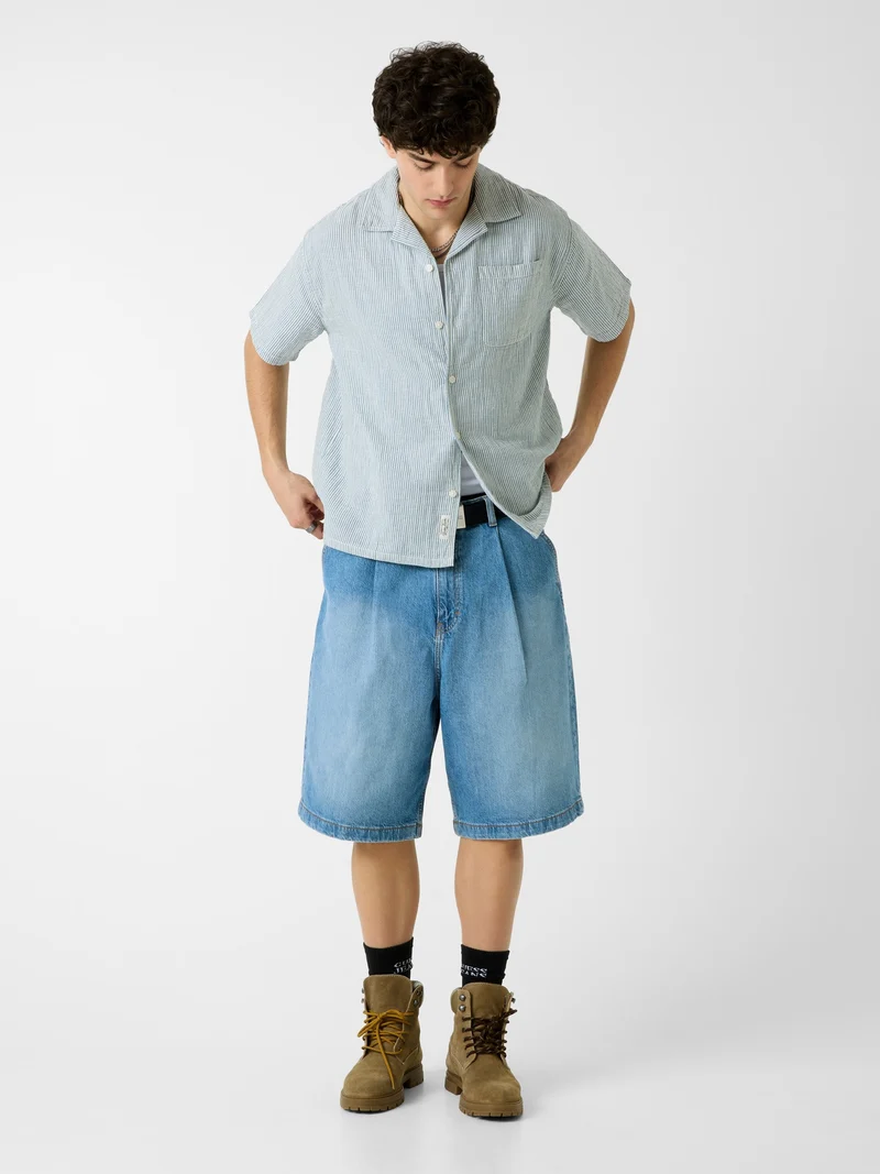 GJ BOXY CROPPED CAMP SHIRT