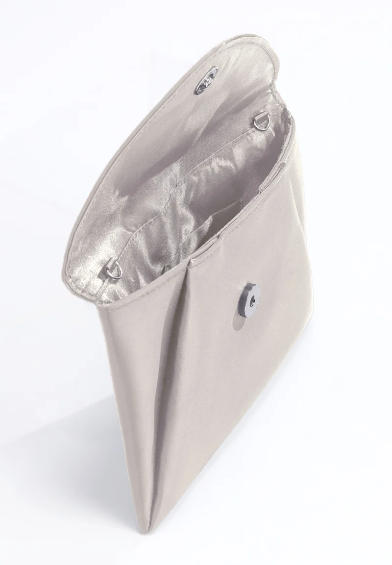 Clutch aus Satin
