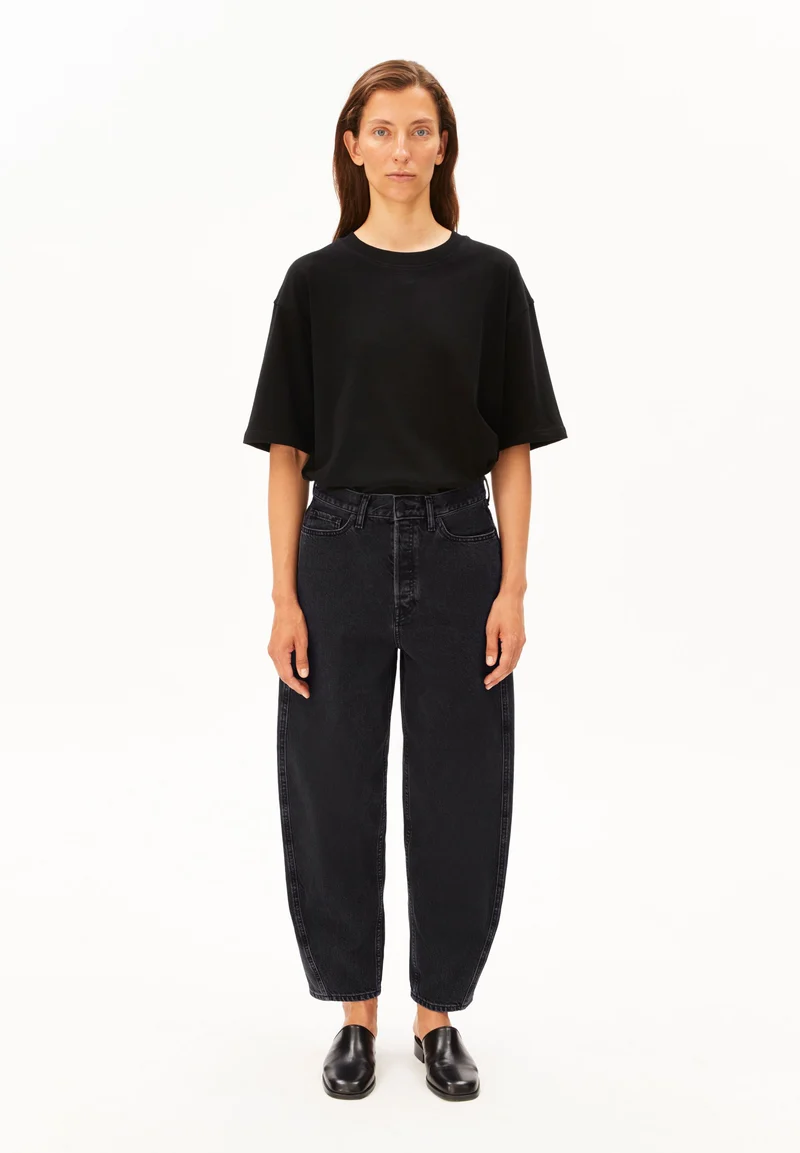 BAARLY HIGH WAIST BARREL JEAN