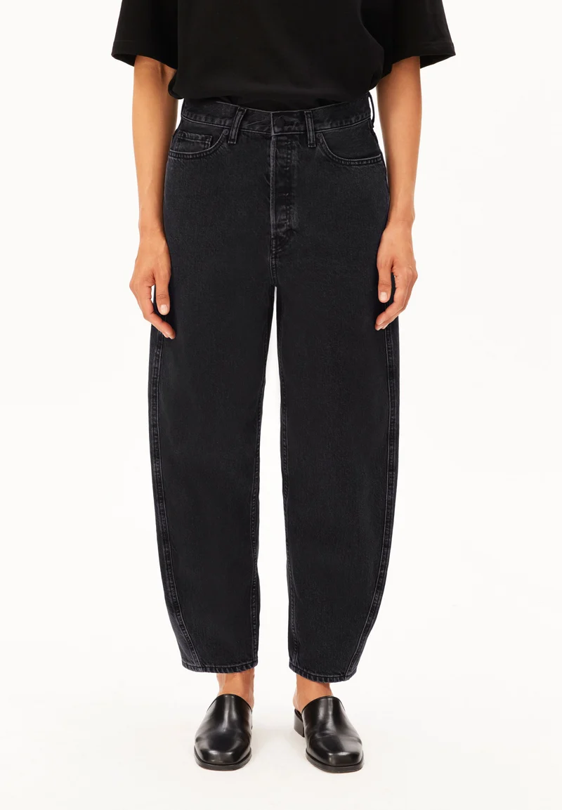 BAARLY HIGH WAIST BARREL JEAN