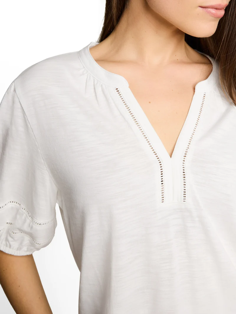 Blusenshirt mit Spitzendetails
