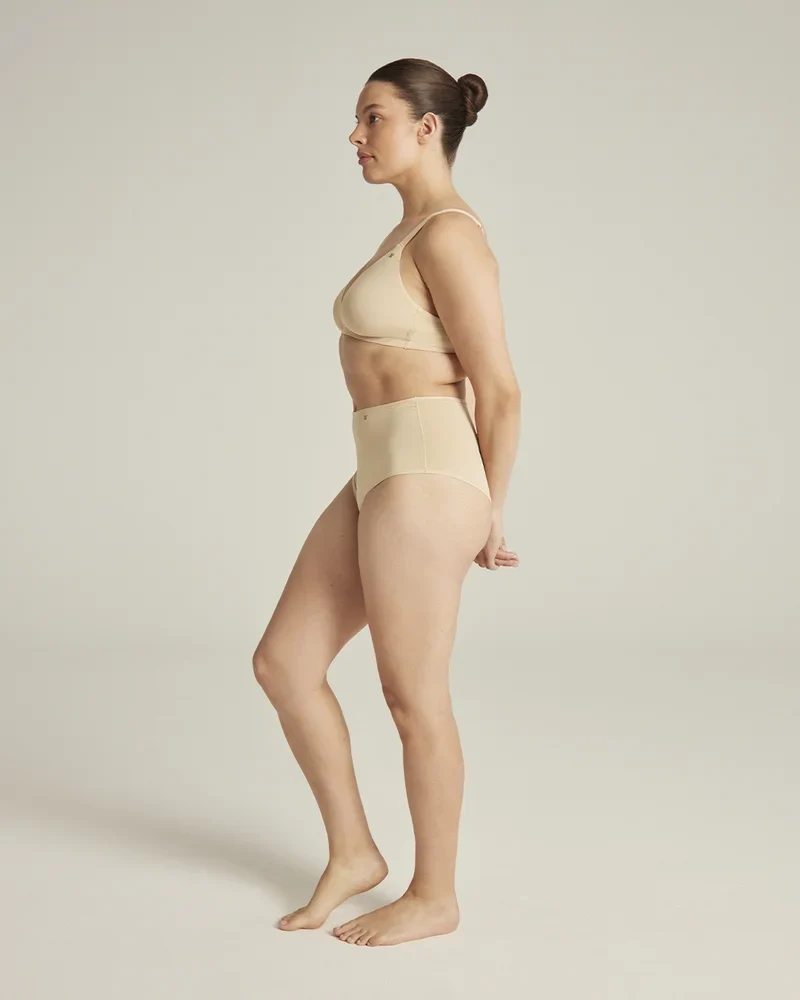 Nudea - Stretch-Slip mit hohem Bund, hellbraun