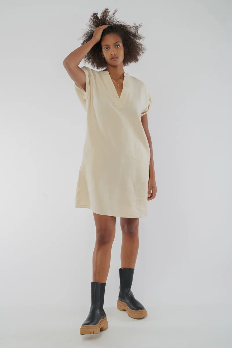 Kleid aus Leinen