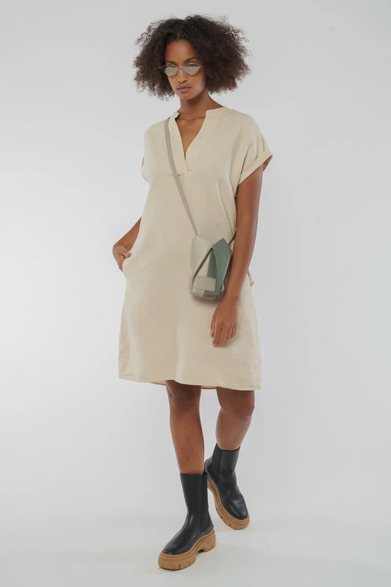 Kleid aus Leinen