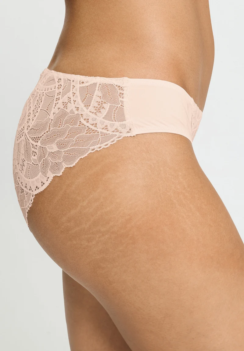 Azelia Mini Briefs | creamy glass 070775-072324
