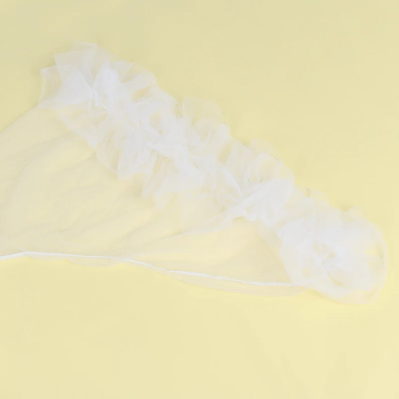 Weißer Milan-Mesh-Bademantel – Rüschenärmel in Trompetenform, Spitzenbesatz, offene Vorderseite und Gürtel