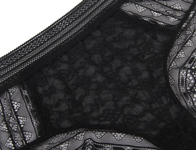 Schwarzer 3D-Spitzenslip mit Blumenmuster – mittelhoch geschnitten mit Baumwollfutter