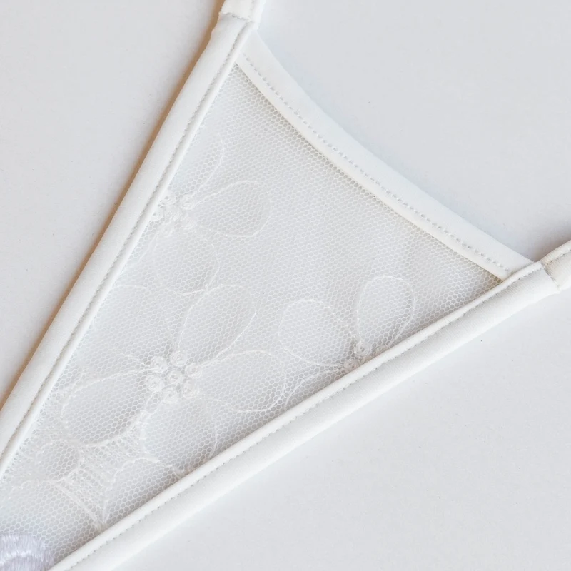Ivory Pearl - Micro G-String mit Schmuck - Elfenbein