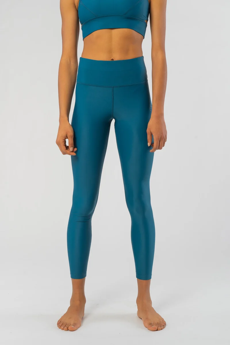 Walk Free Yoga Leggings aus ECONYL ®