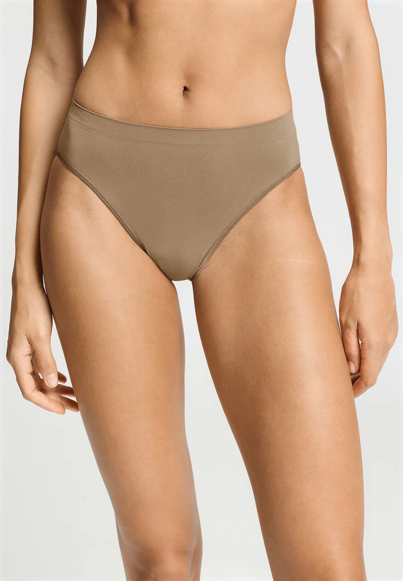 Touch Feeling Midi Briefs | suede camel 071812-072825