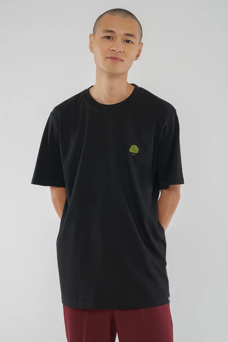 Heavy T-Shirt mit edler Stickerei aus Bio Baumwolle