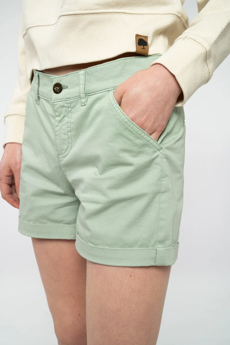 Micro-Chino Shorts aus Bio Baumwolle