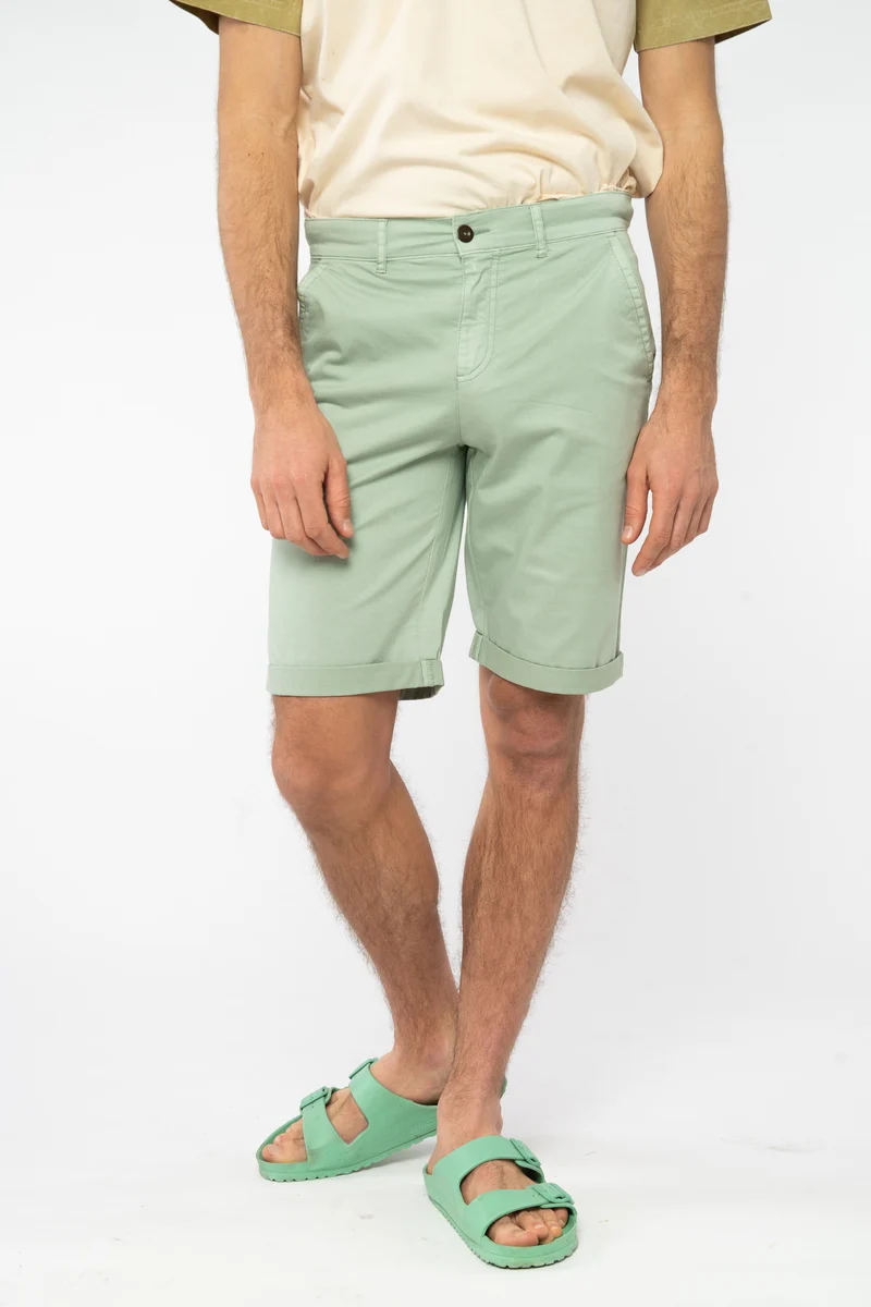 Micro-Chino Shorts aus Bio Baumwolle
