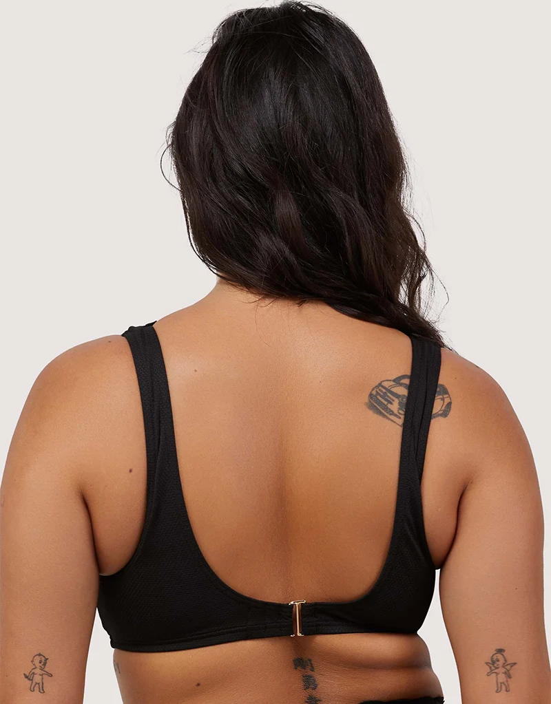 Peek & Beau Sophia Scallop Crop Bikini Top Black