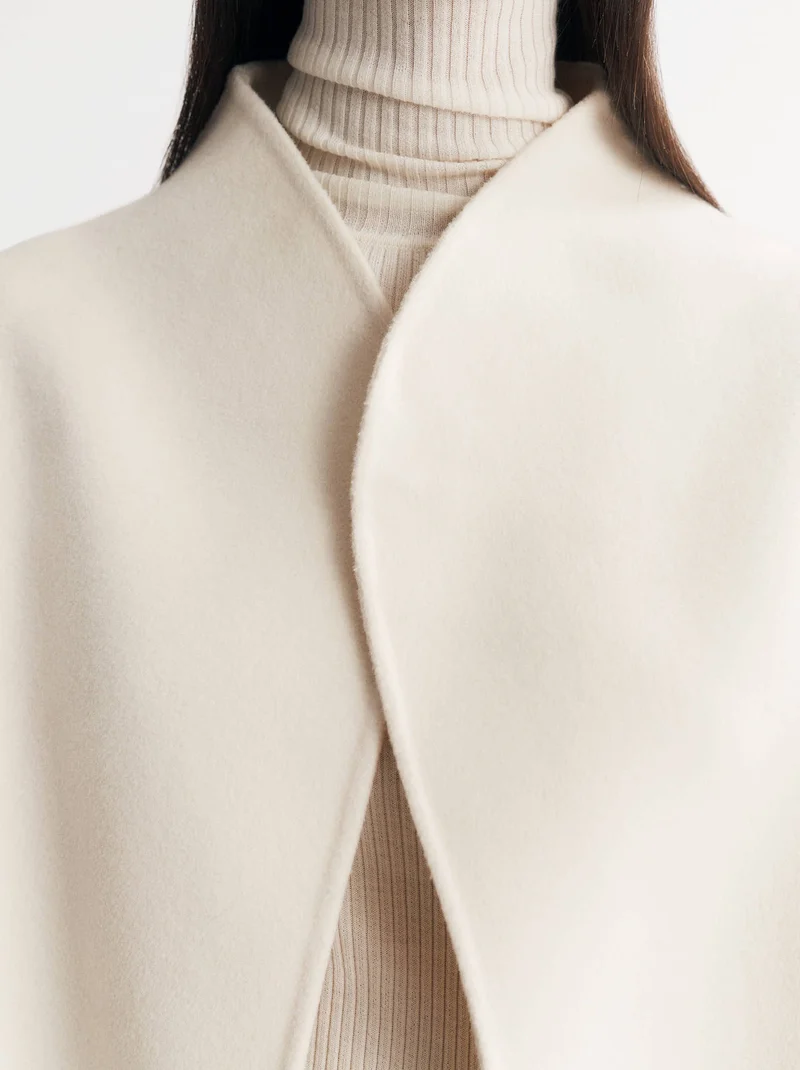 Short Jacket Feather White