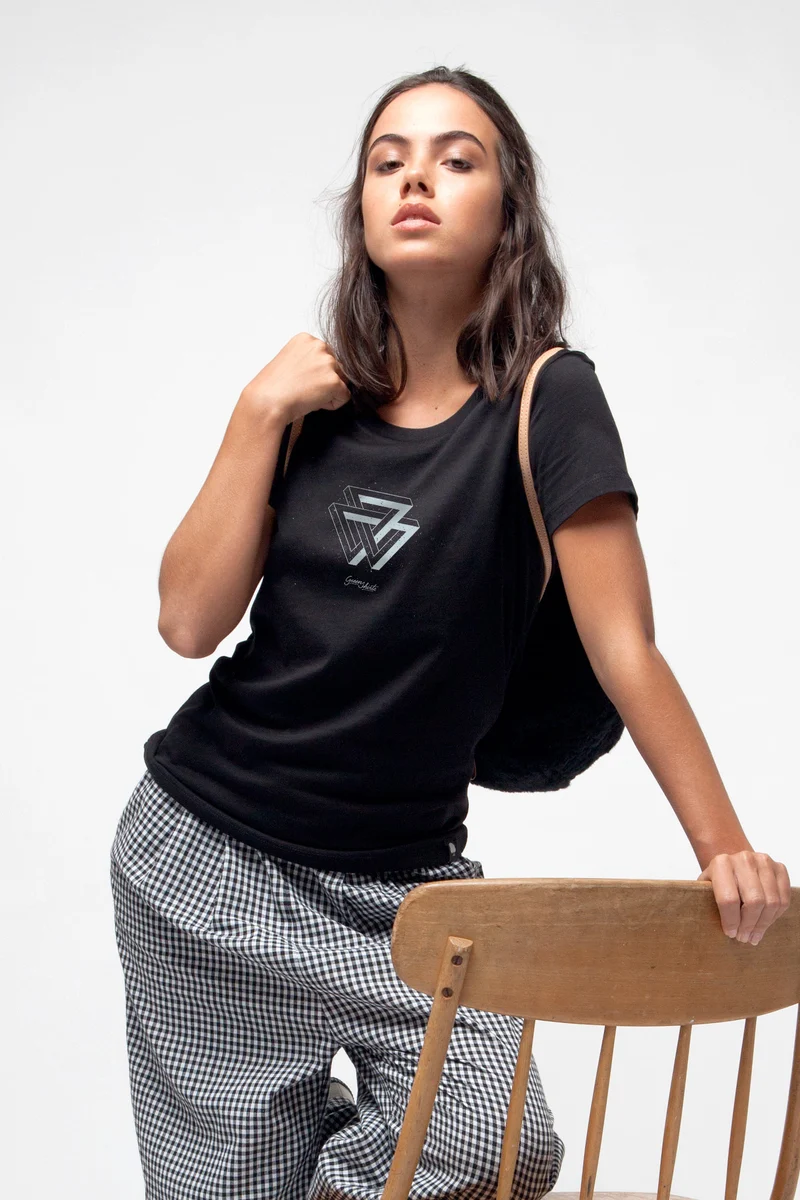 Melange Triangle T-Shirt für Frauen