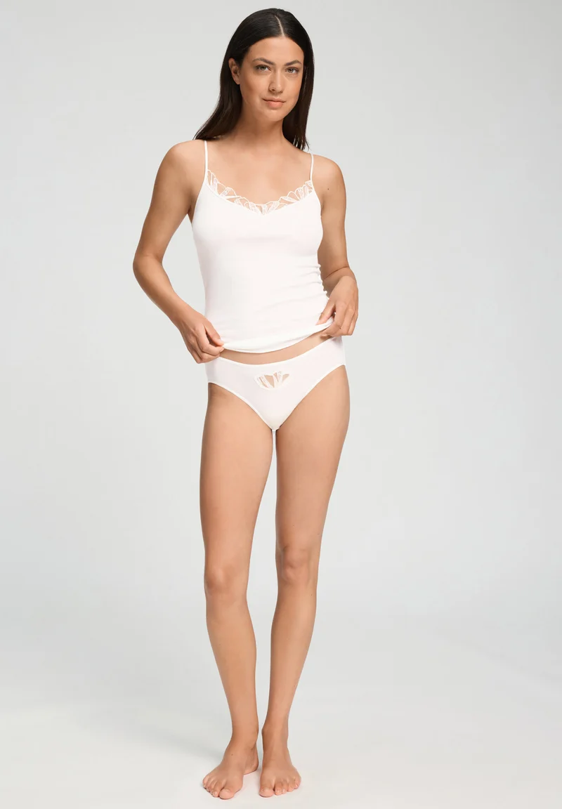 Rosaria Midi Briefs | off white 070785-070102