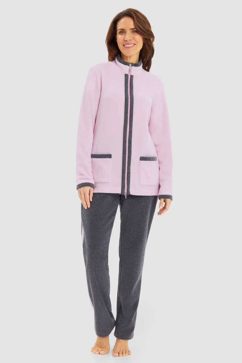 Lounge Suit 3883158