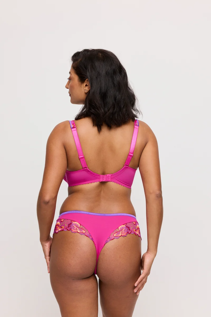 DEVDAHA VERY BERRY Luxus String