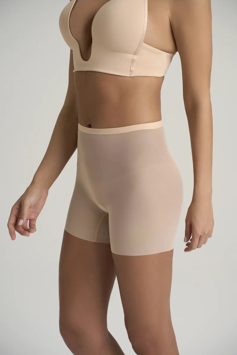 ByeBra – Formgebende Tüll-Shapewear mit mittlerem Halt, kurzes Modell aus formendem Tüll, Beige