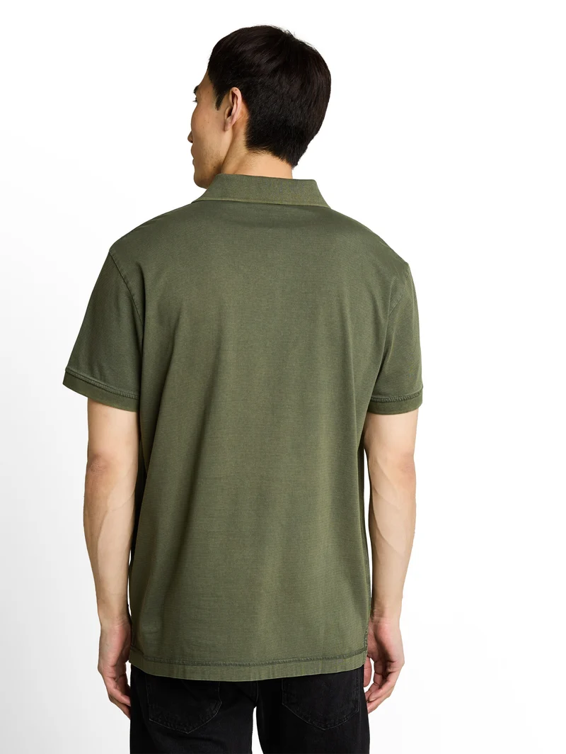 Poloshirt im Used-Look