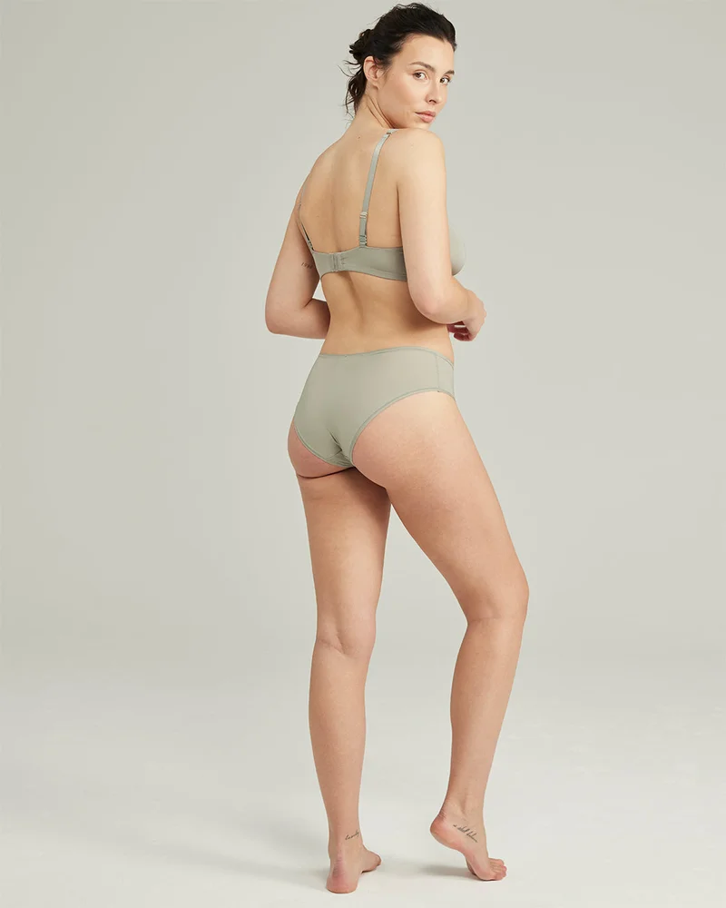 Nudea - Stretch-Bikinihose mit mittelhohem Bund, Salbeigrün
