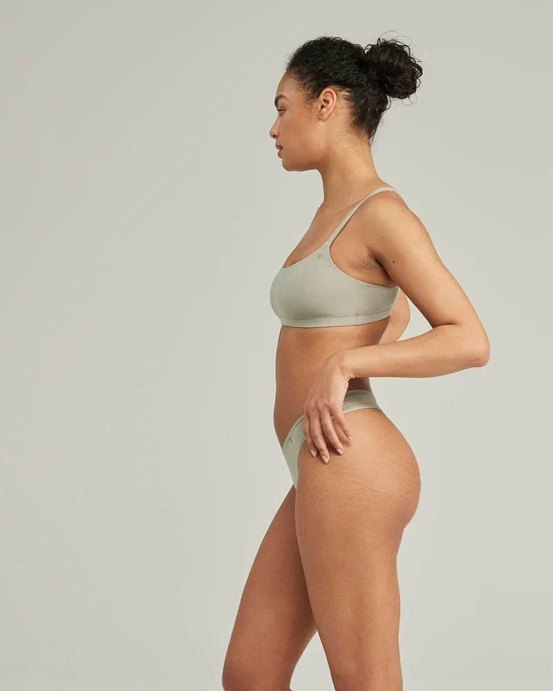 Nudea - Stretch-Tanga, Salbeigrün