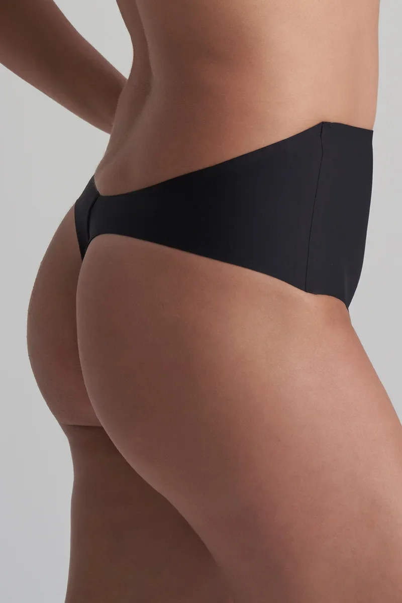 ByeBra – Shapewear mit tiefem Rückenausschnitt (leichte Stütze), schwarzer String-Tanga mit niedrigem Rückenausschnitt und mittelhohem Bund