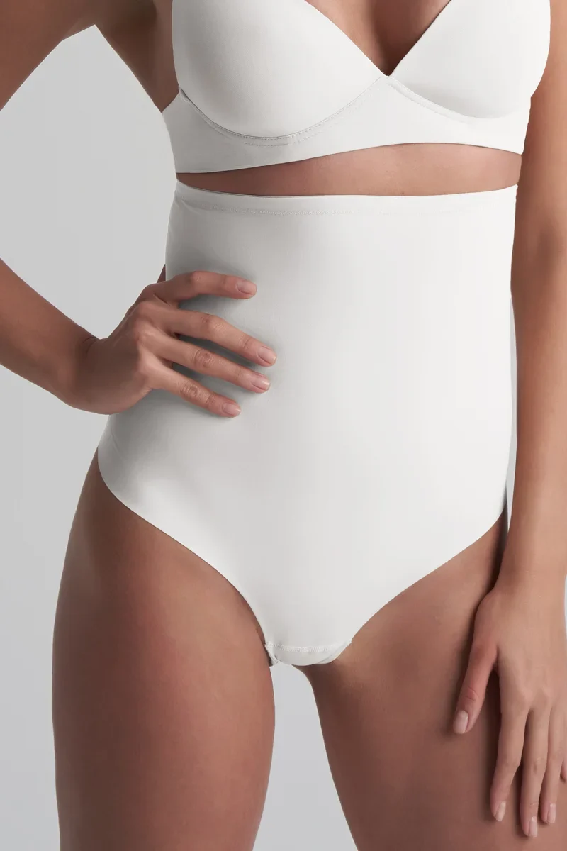 ByeBra – Formgebende Unterwäsche (Starker Halt) Formgebender High-Waist-Tanga Elfenbein