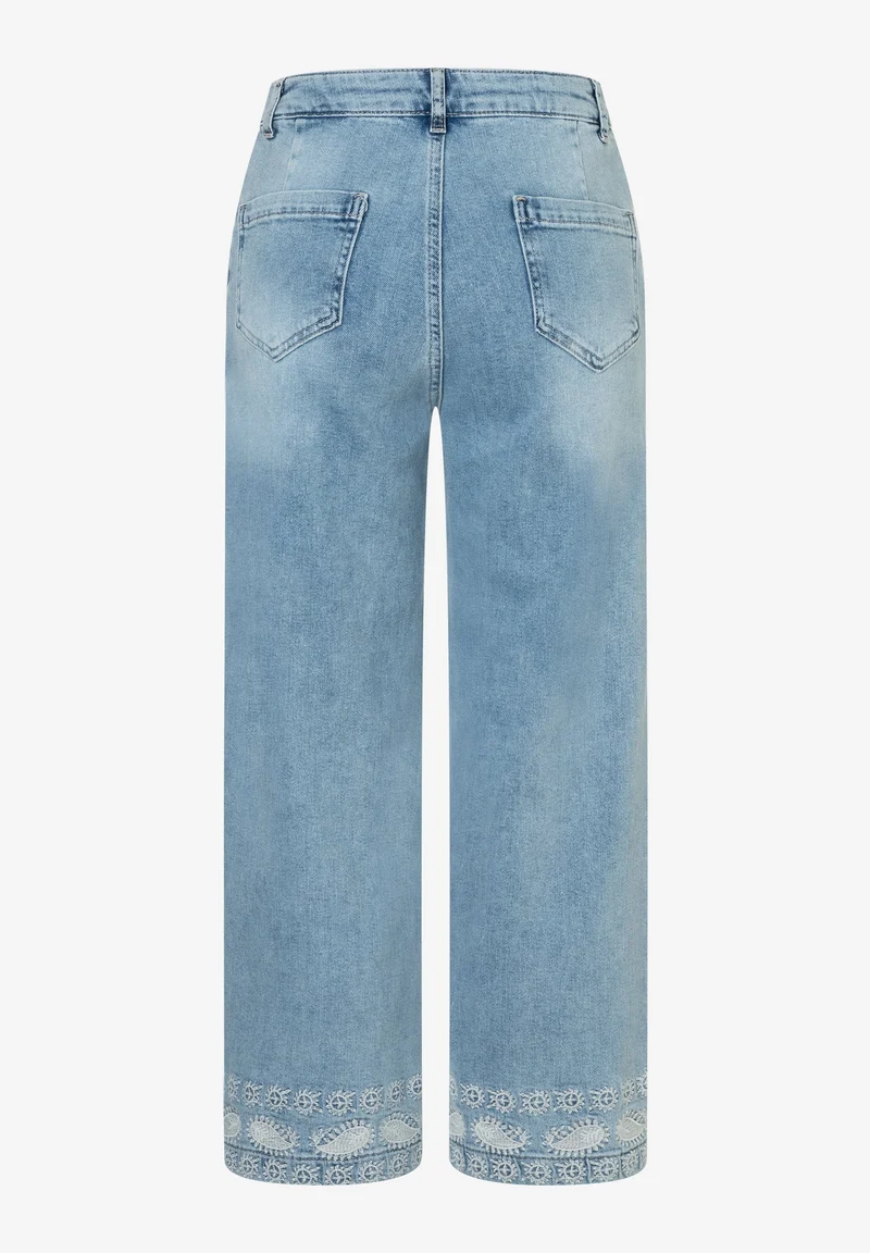 Jeans mit Stickerei am Saum