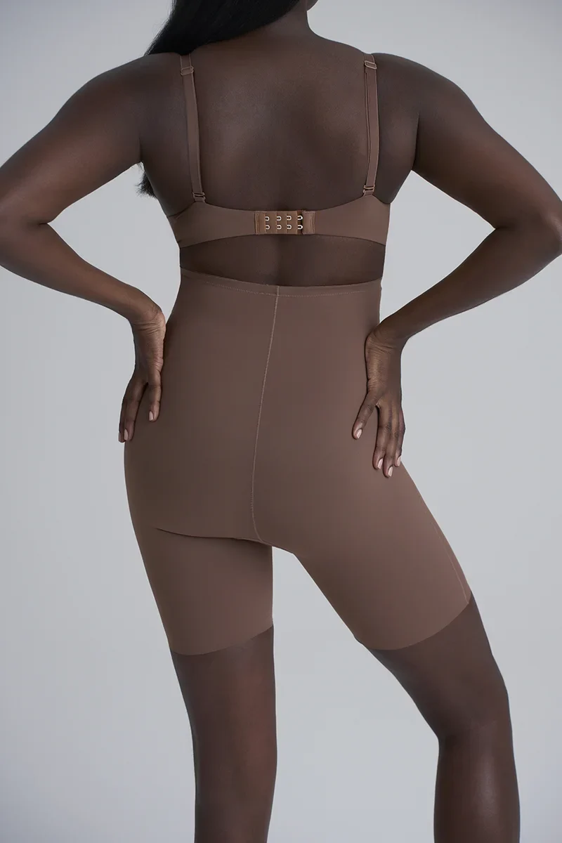 ByeBra – Formgebende Unterwäsche (Starker Halt) Formgebende High-Waist-Shorts in Kakao