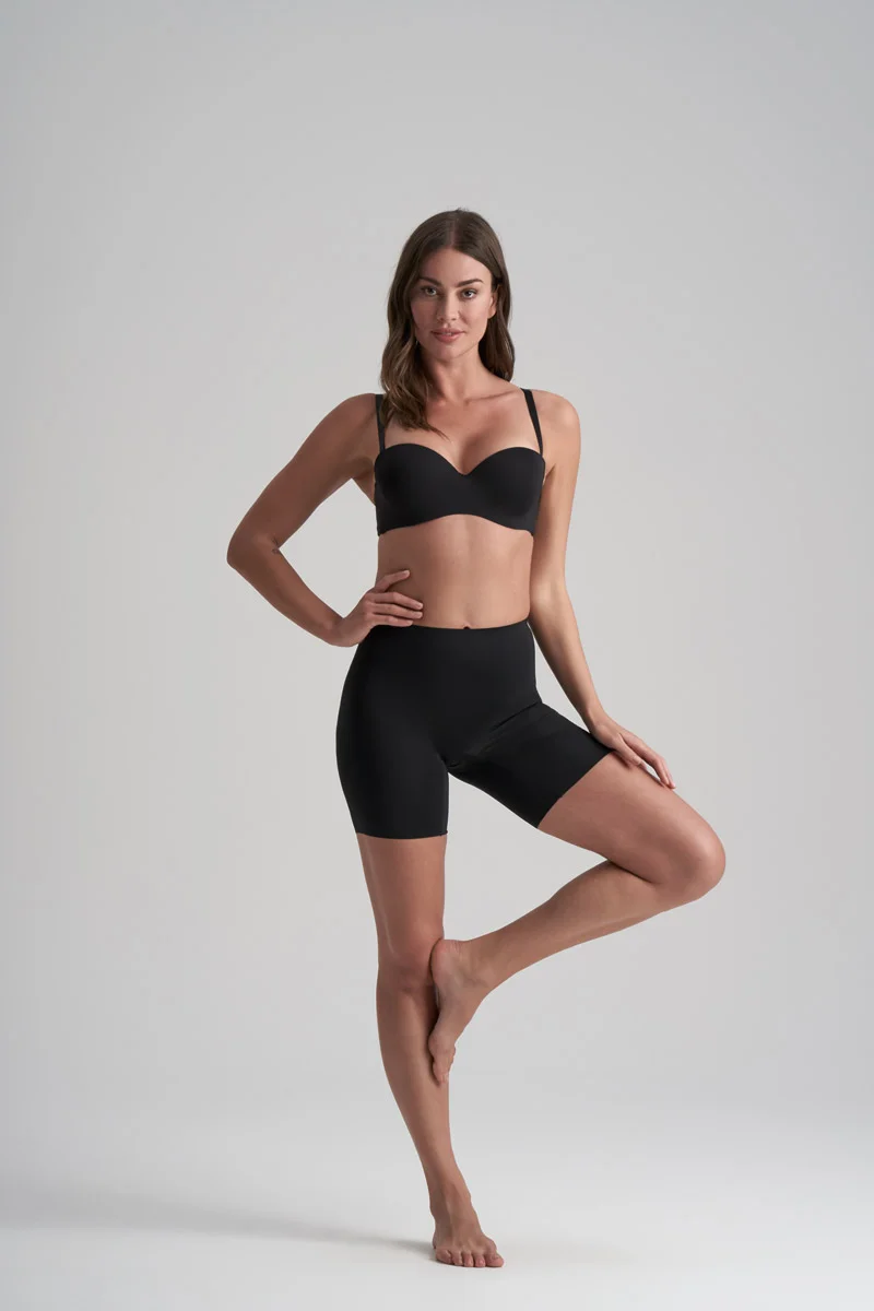 ByeBra – Smooth Essentials (Mittlere Stützkraft) Mid Waist Short Schwarz