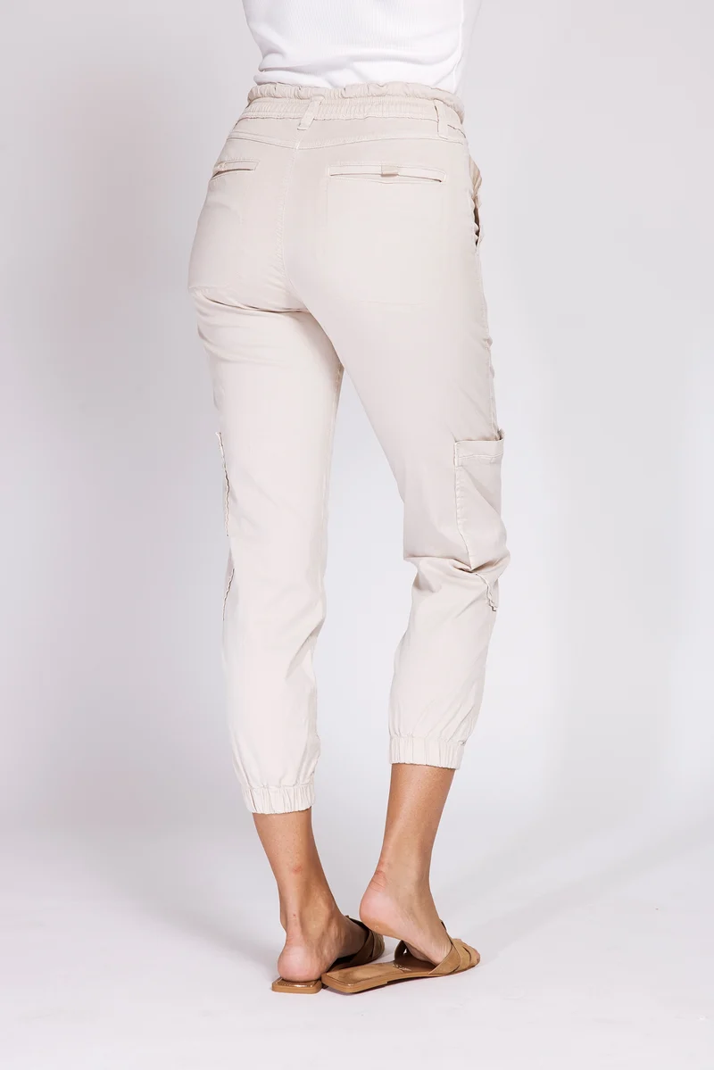 Zhrill Hose sportiv F248 sand