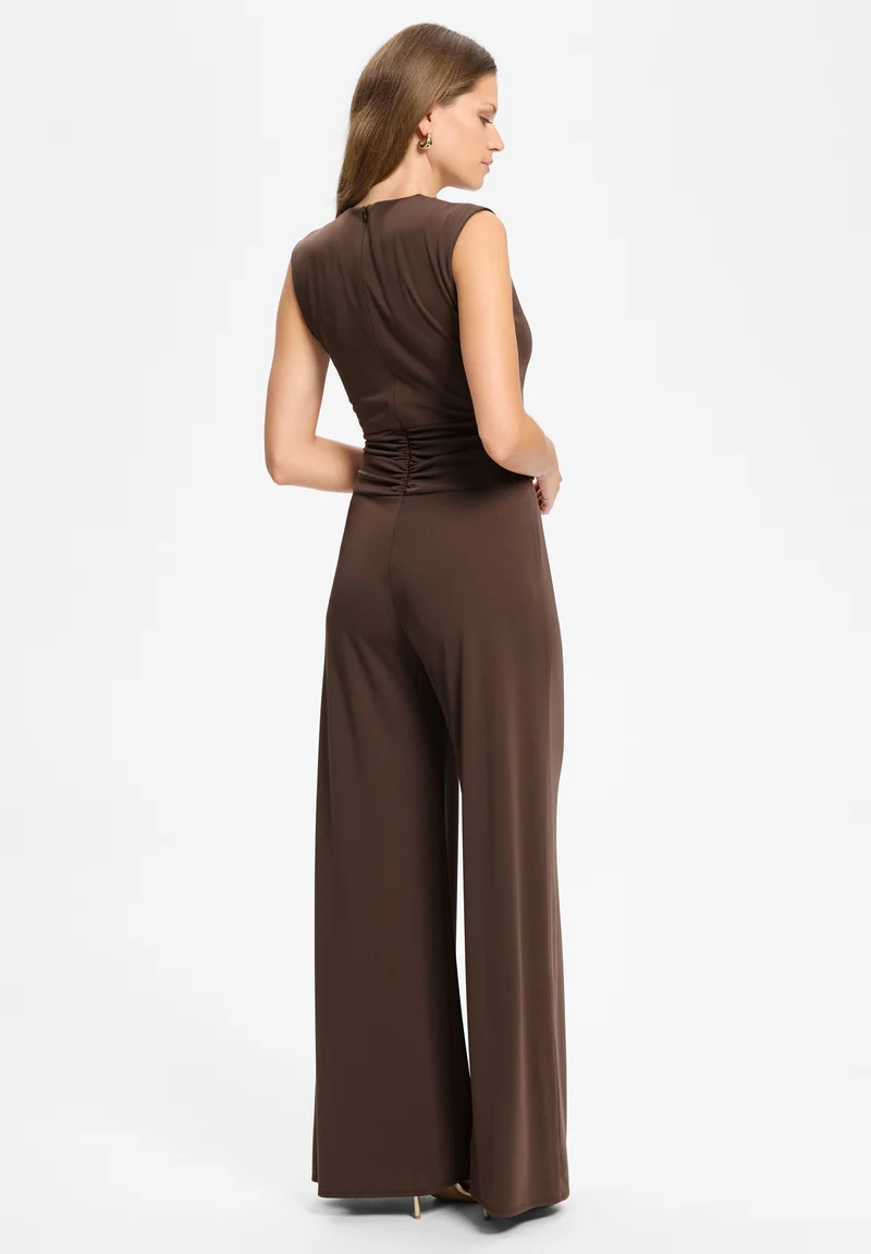 Jumpsuit aus Jersey mit Zierschnalle