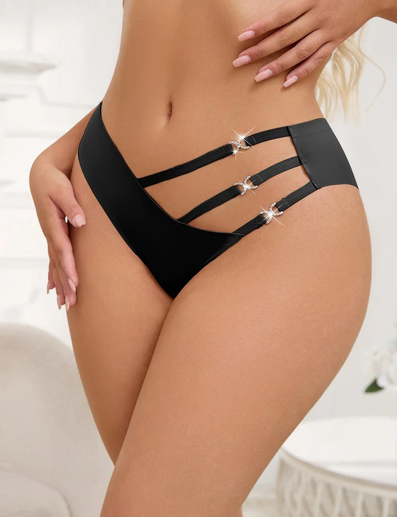 Schwarzer, nahtloser Slip – Dekorativer Ringbund, Nylon-Bademodenstoff & abschneidbarer Saum