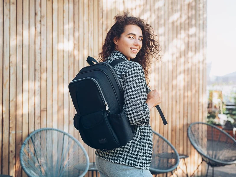 Bizzi Growin RucPOD® Wickeltasche und Reisebett – Chelsea Schwarz