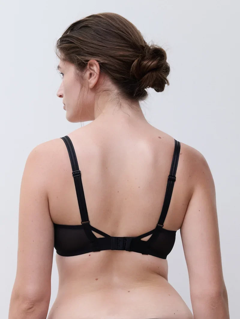 Chantelle - Crush Halbschalen-Stütz-BH Schwarz