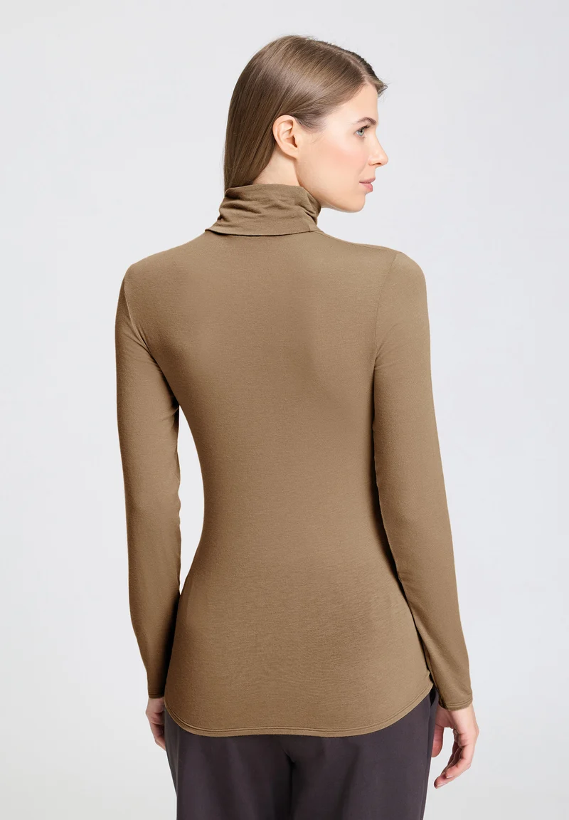 Ultralight Wool Turtle-Neck Shirt | suede camel 071597-072825