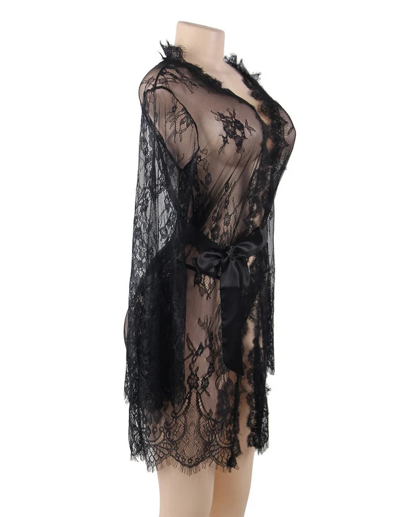 Schwarzes Babydoll aus Wimpernspitze – Weite Ärmel, Knopfleiste, Satinbund & String-Set