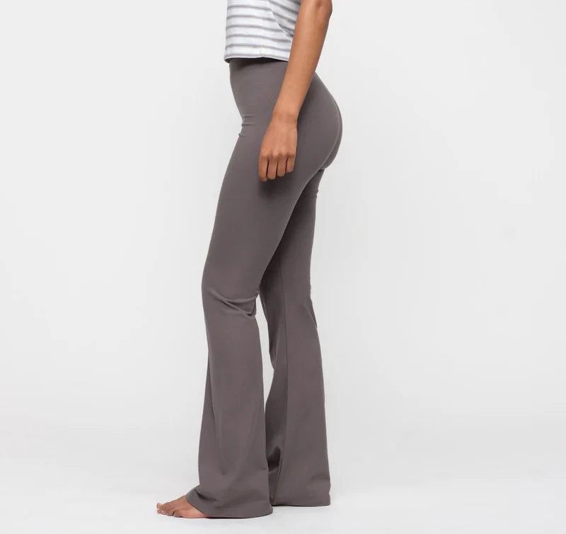 Core Flare Pants