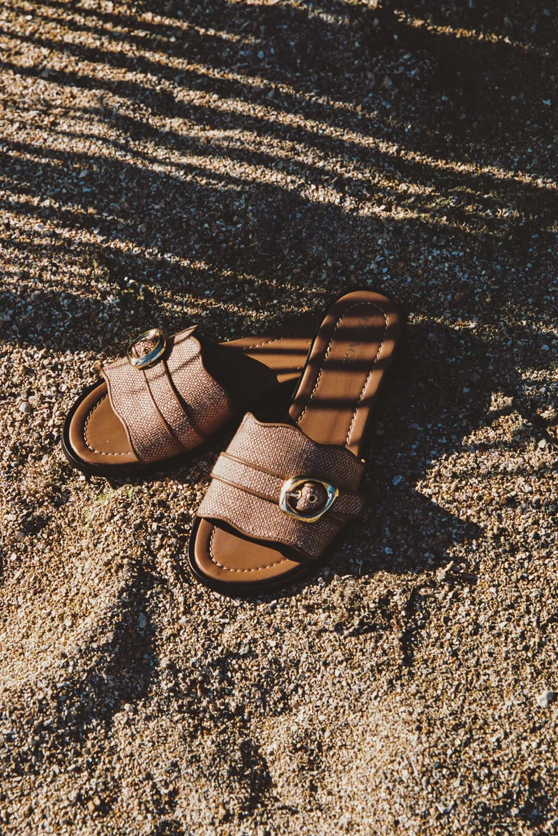 Iris Sandals - Raffia