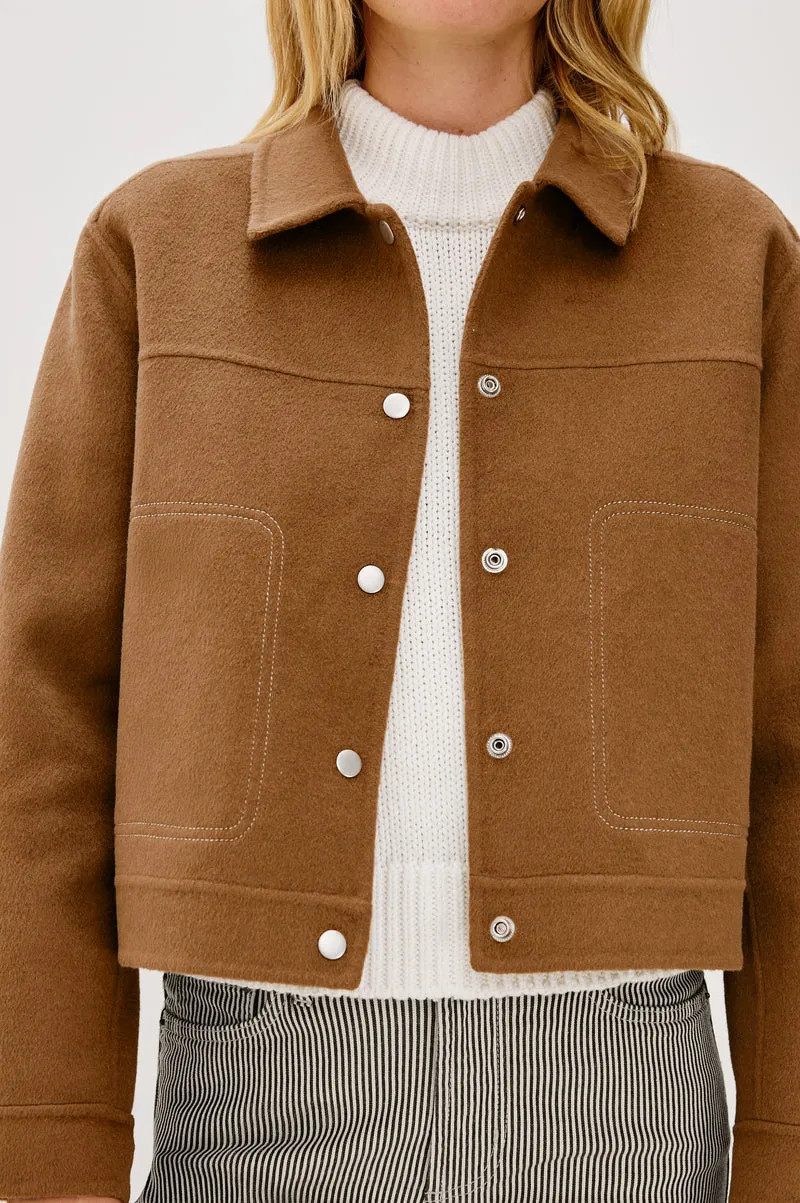 Mountain Jacket Camel