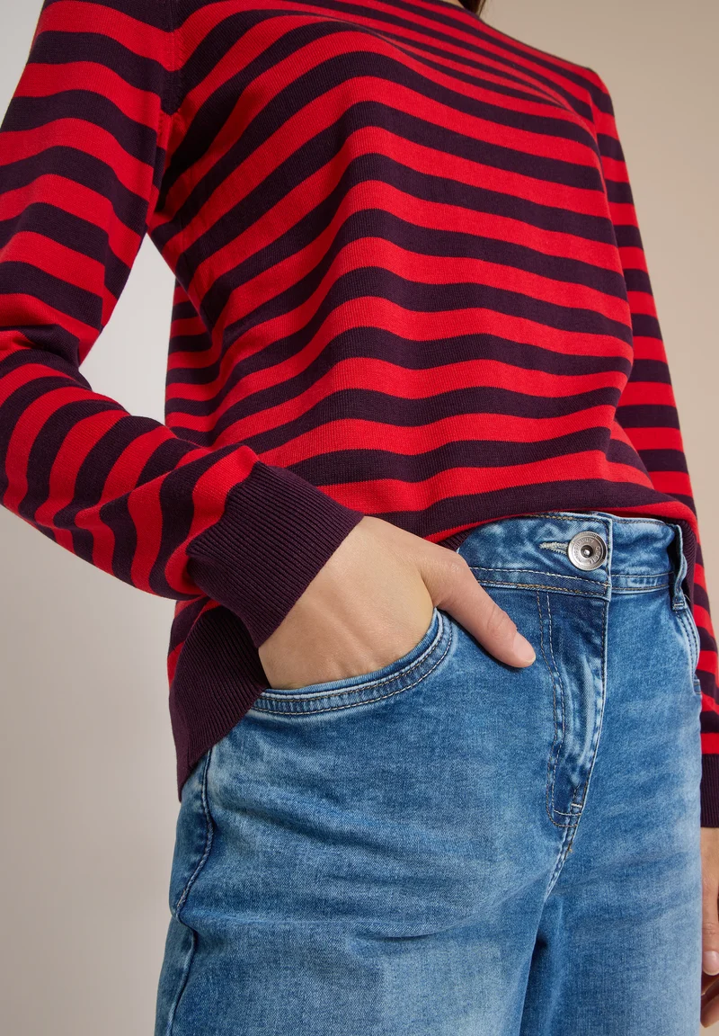 Pullover mit Rundhals und Streifen